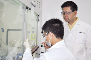 研發(fā)出更有效的抗肝癌候選藥物——記市科技創(chuàng)新創(chuàng)業(yè)領軍人才張德儀