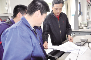 推動機(jī)床設(shè)備無限接近德國品質(zhì) 凌雪剛主持技術(shù)創(chuàng)新屢獲突破