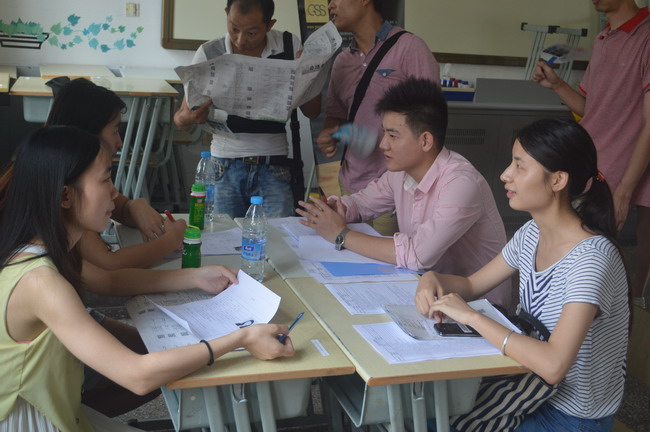 2014夏季大型招聘會(huì)勝利閉幕，網(wǎng)絡(luò)專場(chǎng)繼續(xù)