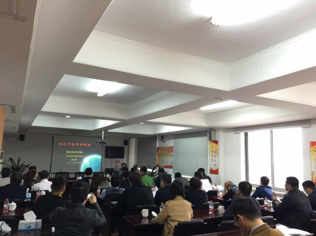 窗內(nèi)聽書聲，窗外聞風(fēng)雨——陽光公開課小記