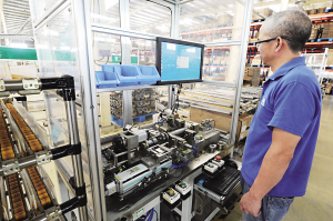 廖東民心中始終有個“造車夢”