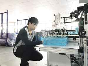 95后小伙自主設(shè)計“機(jī)器人”